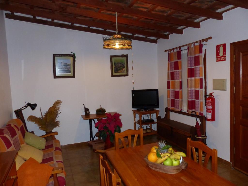 フロンテーラ Casa Guineaゲストハウス エクステリア 写真