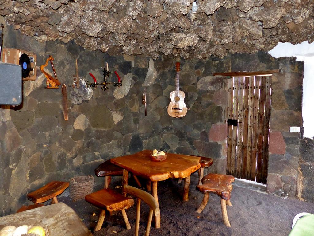 フロンテーラ Casa Guineaゲストハウス エクステリア 写真